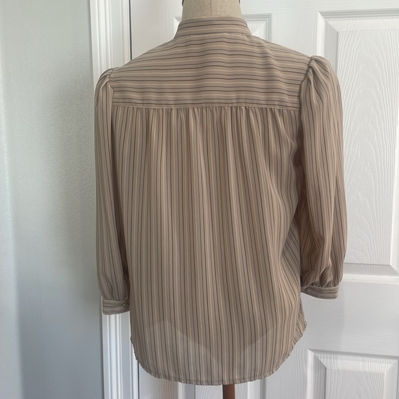 Vintage 80s Josephine button up blouse puffy 3/4 sleeves tie neck bow tan size 6 - Picture 7 of 16